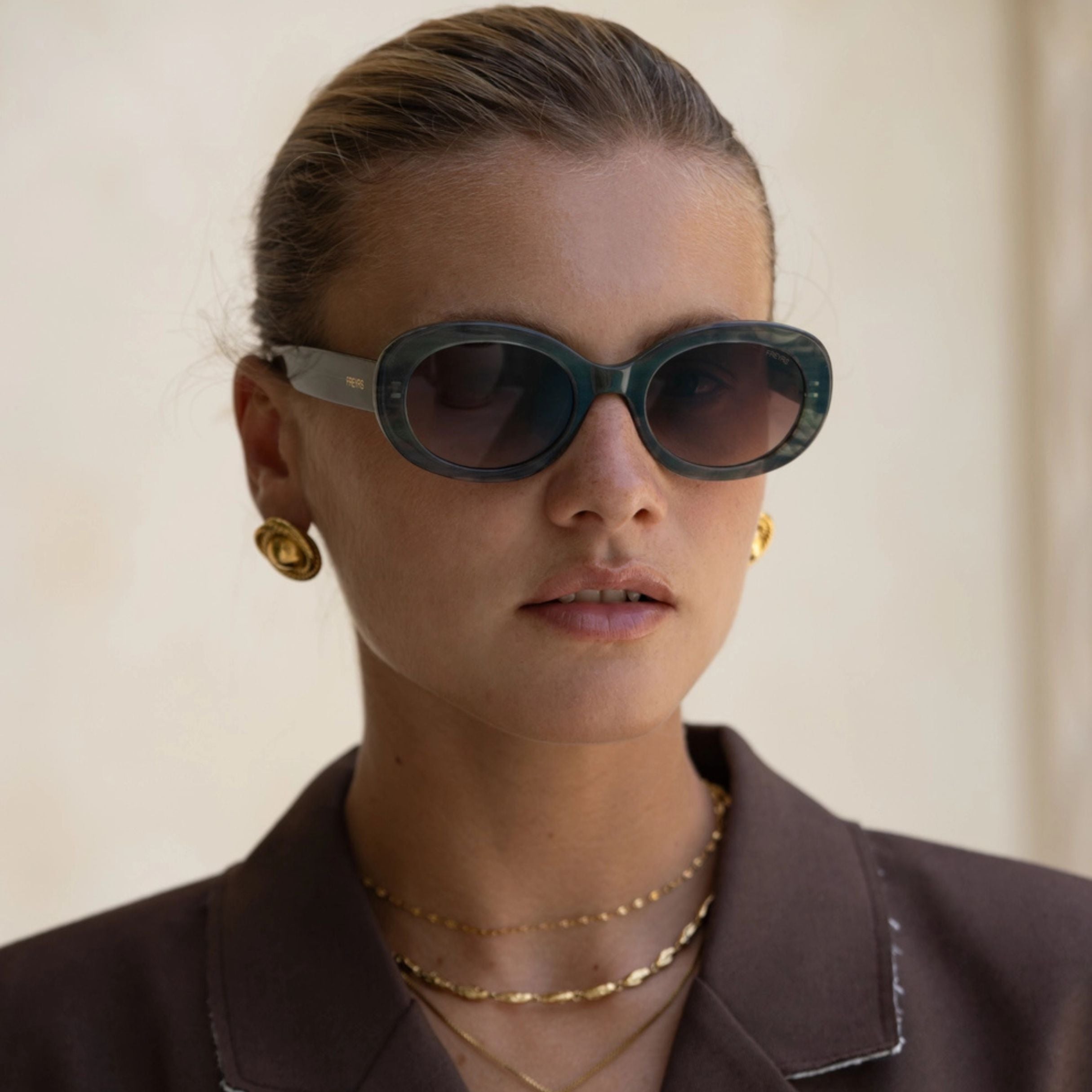Aria Oval Sunglasses - Emerald